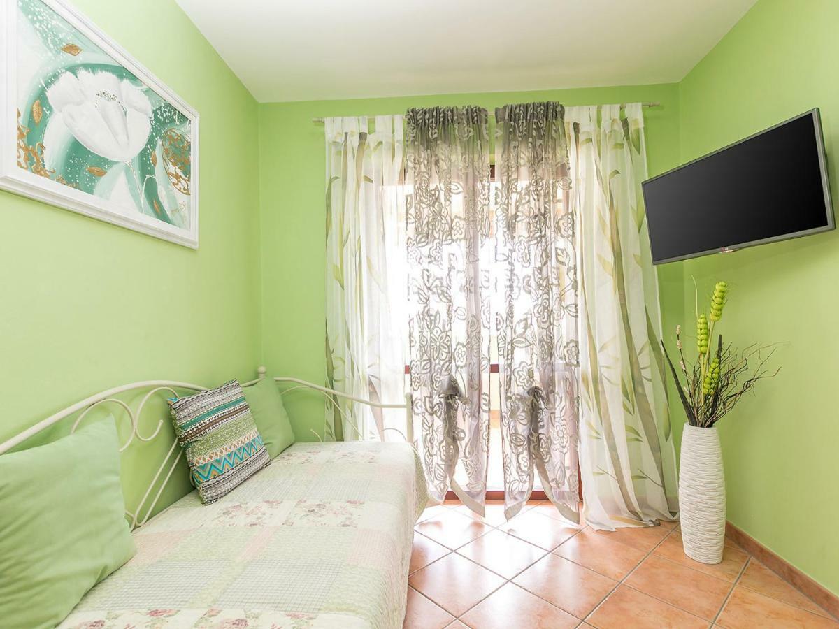 ורסאר Apartments Nada מראה חיצוני תמונה