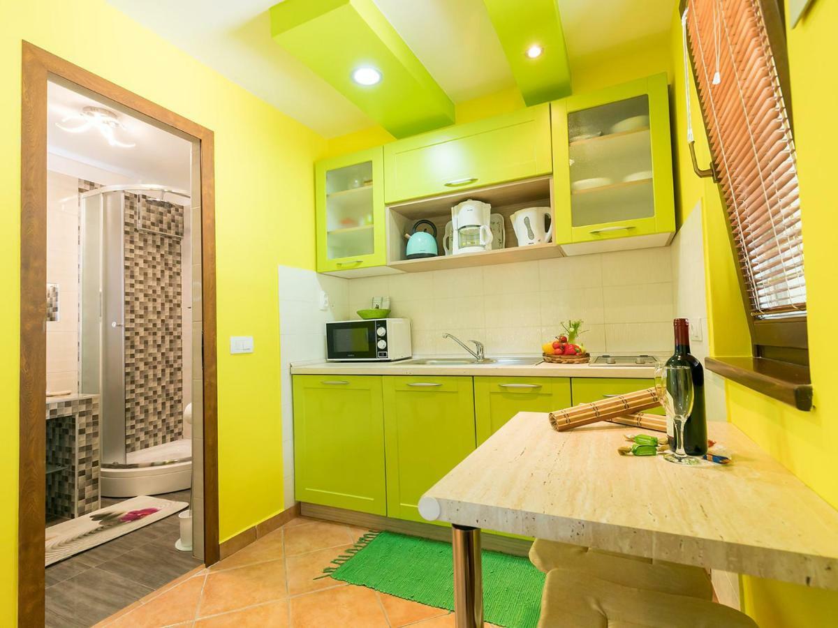 ורסאר Apartments Nada מראה חיצוני תמונה