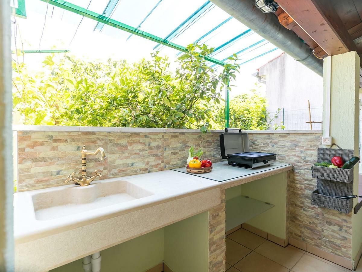 ורסאר Apartments Nada מראה חיצוני תמונה