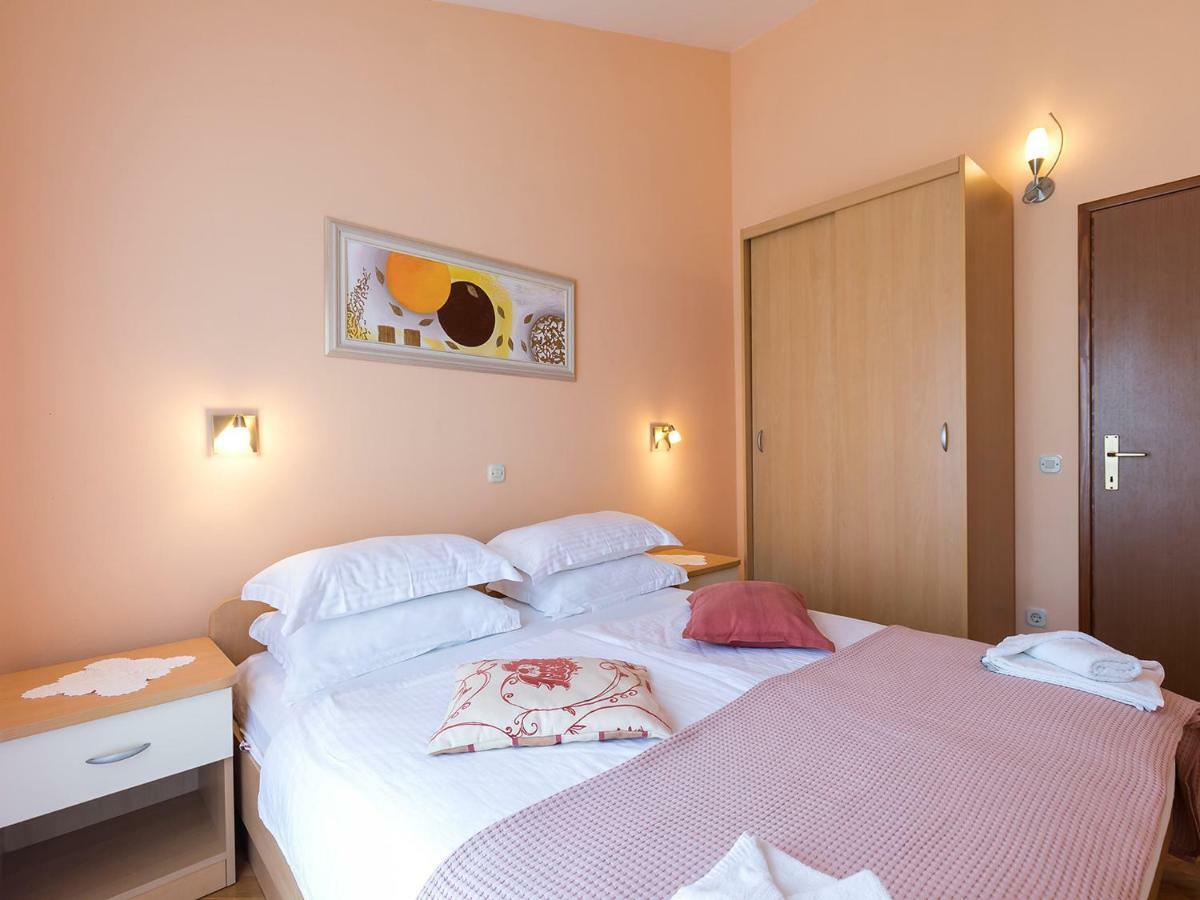 ורסאר Apartments Nada מראה חיצוני תמונה