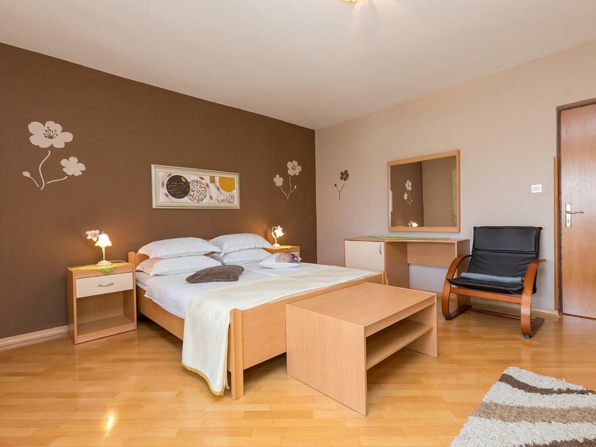 ורסאר Apartments Nada מראה חיצוני תמונה