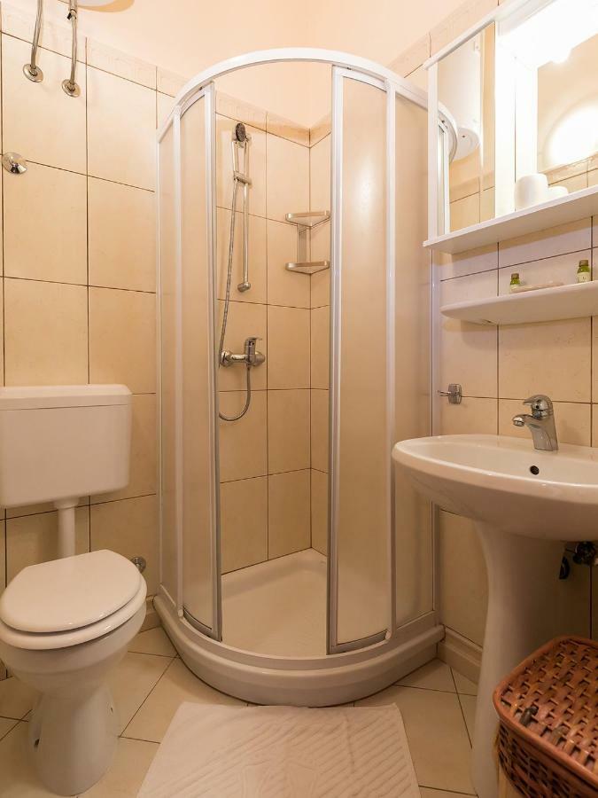 ורסאר Apartments Nada מראה חיצוני תמונה