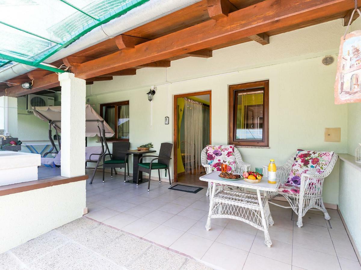 ורסאר Apartments Nada מראה חיצוני תמונה