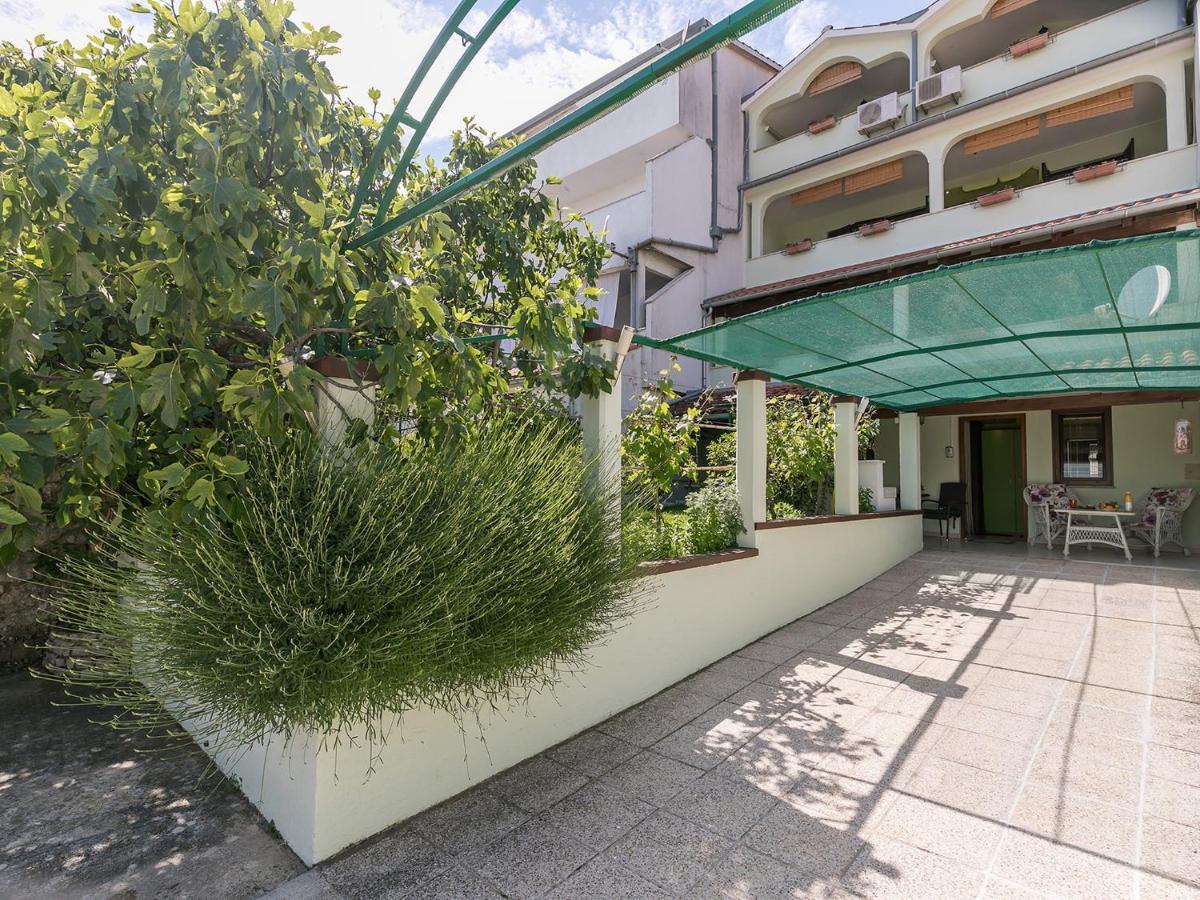 ורסאר Apartments Nada מראה חיצוני תמונה