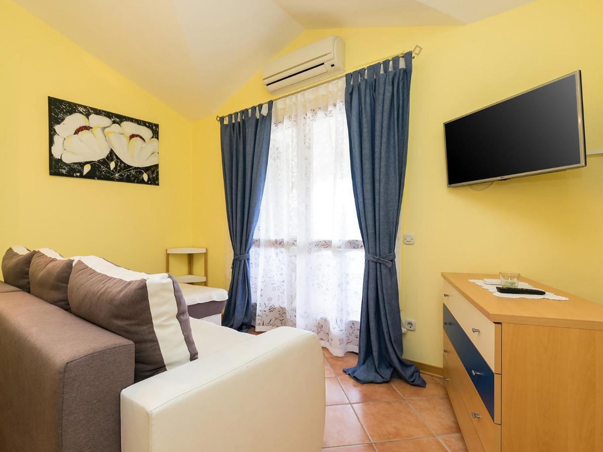 ורסאר Apartments Nada מראה חיצוני תמונה